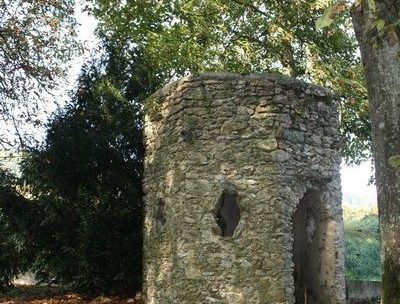 Le Mesnil sur Oger  : L’Eglise et la Grotte